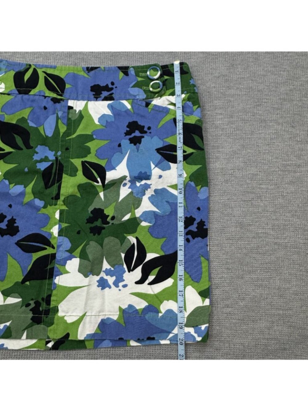 Jones New York Sport Skirt Womens Size 12P Multicolor Floral Corduroy Buttons - Picture 11 of 11